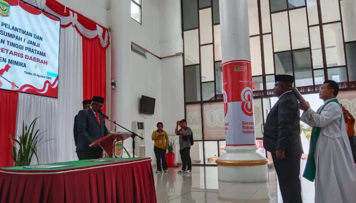 Putra Kamoro Pertama Pimpin Sekretariat Daerah Mimika