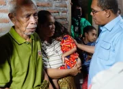Gubernur NTT Melki Laka Lena Sambangi Rumah Duka Korban Banjir Bandang Mauponggo