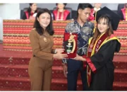 Jejak Doa di Balik Toga Wisuda Uyelindo Kupang